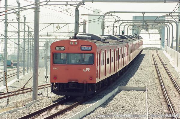 西日本旅客鉄道 桜島線 クハ103 （2001年3月26日撮影）