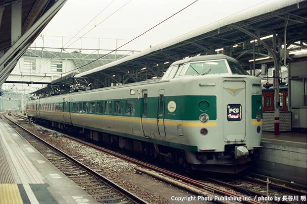 西日本旅客鉄道 山陽本線 クモハ381 （1999年8月27日撮影）