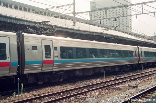 四国旅客鉄道 宇野線（備讃瀬戸線） 8152 （2002年10月28日撮影）