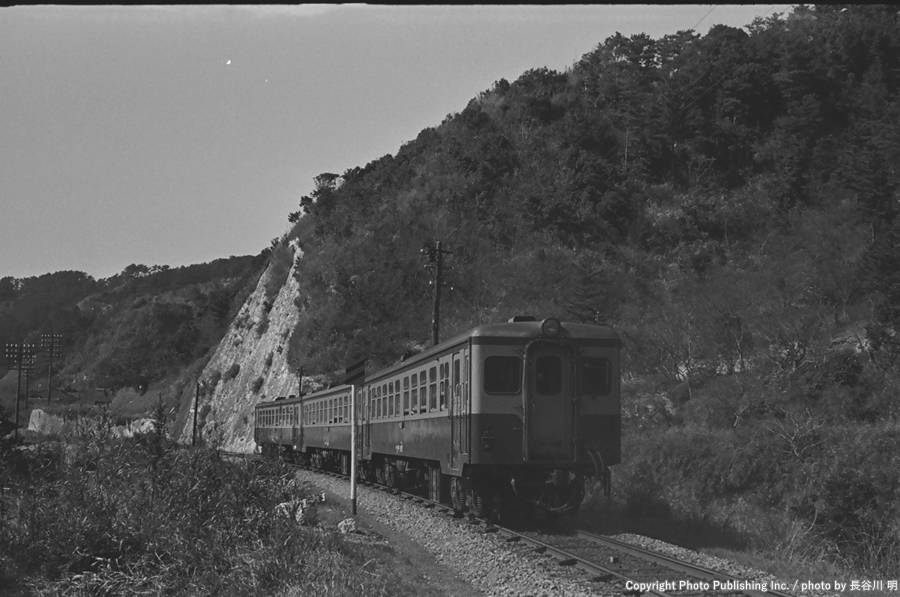 日本国有鉄道 内房線 キハ45 （1957年3月24日撮影）