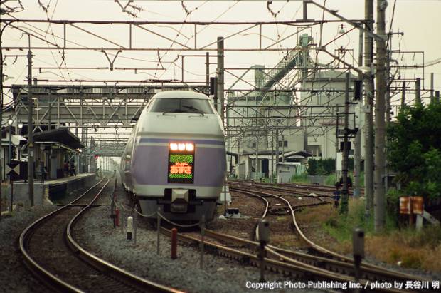 東日本旅客鉄道 中央本線（中央東線） クハE351 （2001年6月9日撮影）