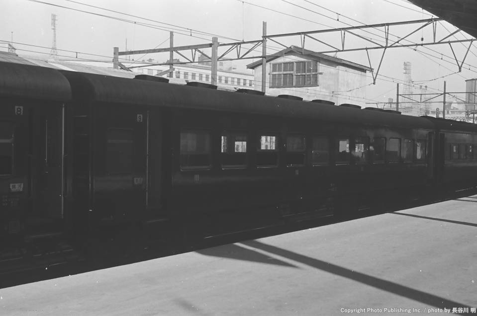 日本国有鉄道  ナハ107 （1961年撮影）