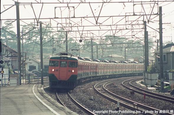 東日本旅客鉄道 東海道本線 クハ111 （2002年4月2日撮影）
