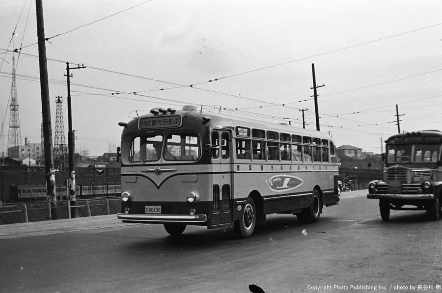 国際自動車   （1954年3月撮影）