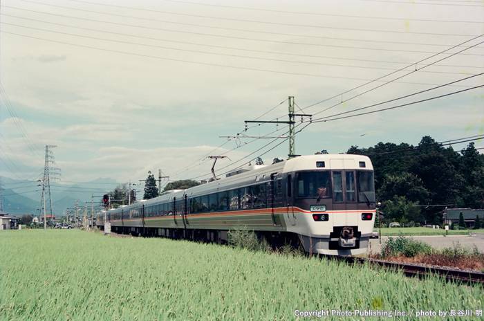 東海旅客鉄道 大糸線 クモハ383 （1995年8月27日撮影）