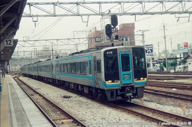四国旅客鉄道 宇野線 2112 （1999年8月27日撮影）