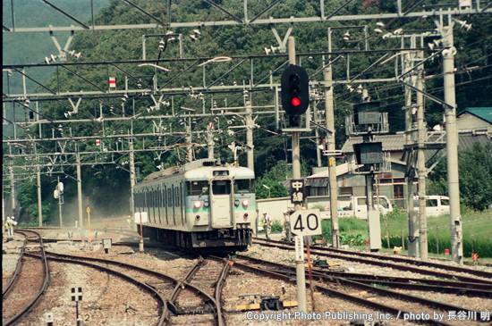東日本旅客鉄道 信越本線 クモハ115 （1997年8月21日撮影）