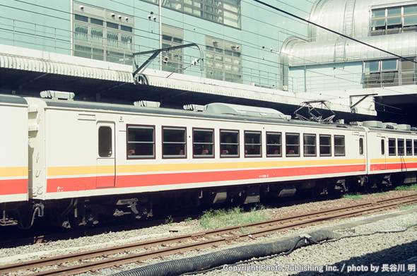 東日本旅客鉄道 東海道本線 モハ166 （2002年8月28日撮影）