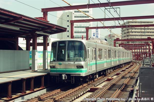 帝都高速度交通営団 目黒線 9805 （2000年9月25日撮影）