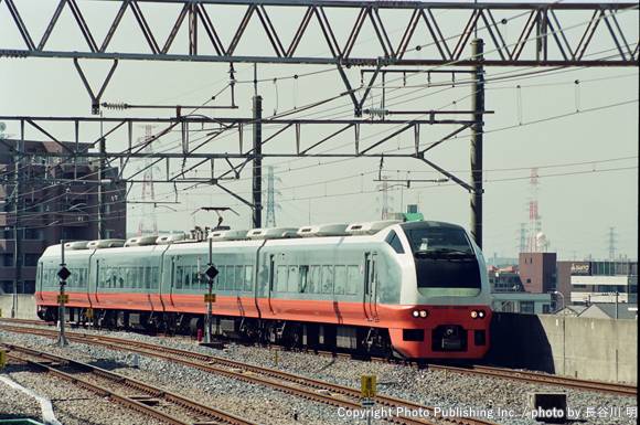 東日本旅客鉄道 武蔵野線 クハE652 （2001年4月1日撮影）